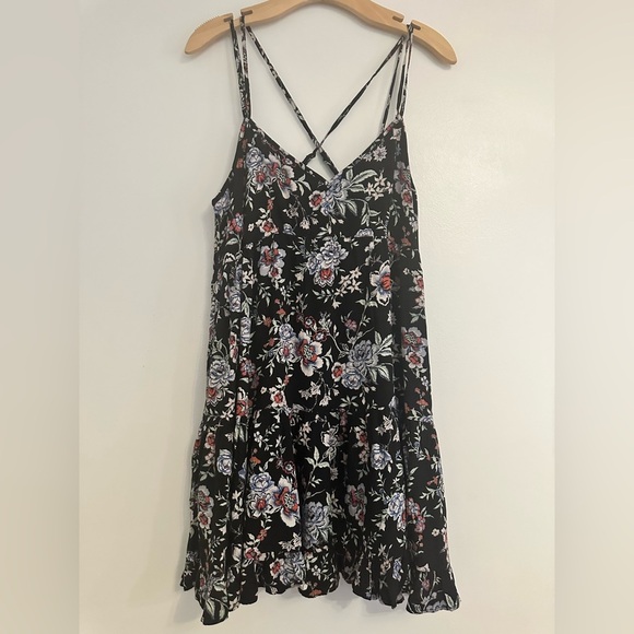 Dress - Picture 1 of 1